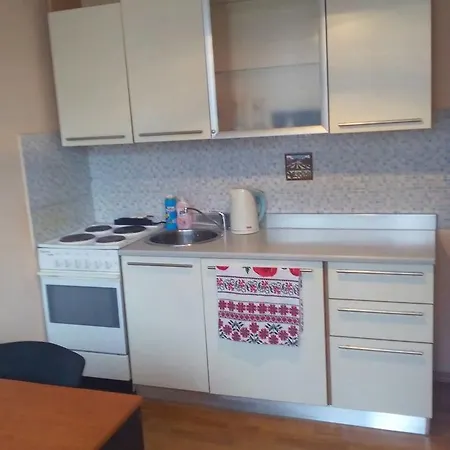Квартира Возле Жд Вокзала, Соломенская Площадь Apartment
